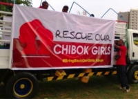 Die man wat met Boko Haram praat