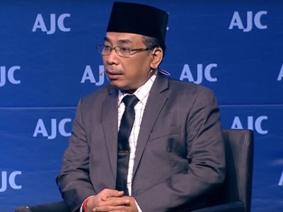 Moslem geestelike praat uit oor die wortels van Islamofobie