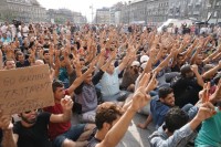 Gaan voort om vir Sirië en Irak te bid