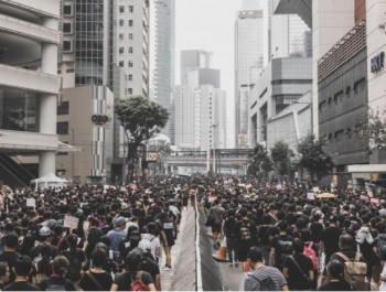 Hong Kong - &amp;#39;Hartverskeurende&amp;#39; dag terwyl Beijing nasionale veiligheidswetgewing instel